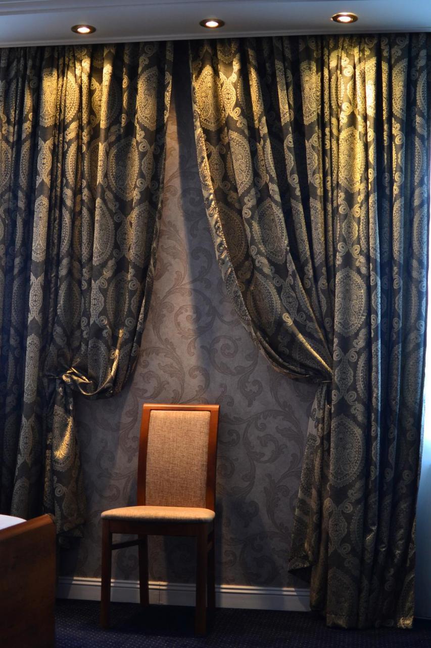 Kera Hotel Nesterenki 外观 照片