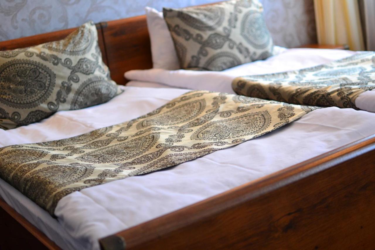 Kera Hotel Nesterenki 外观 照片